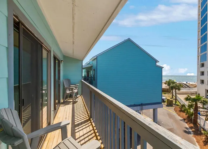 Beachfront Escape With Pool, Switch, And Karaoke Apartment *