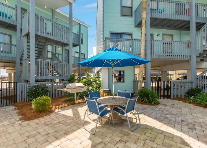 Apartment Beachfront Escape With Pool, Switch, And Karaoke