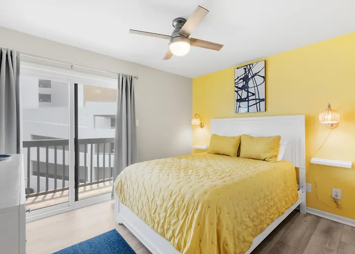 Beachfront Escape With Pool, Switch, And Karaoke Apartment