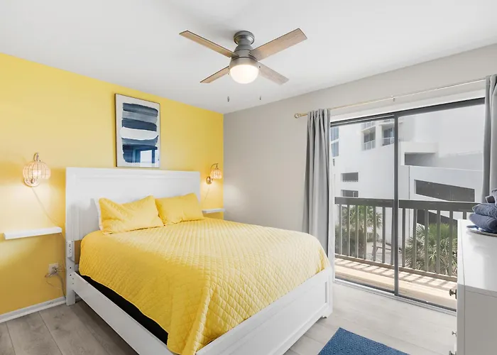Beachfront Escape With Pool, Switch, And Karaoke *