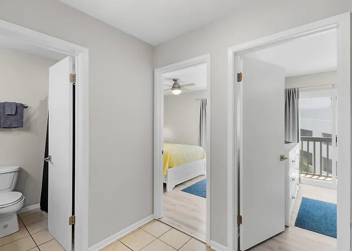 Apartment Beachfront Escape With Pool, Switch, And Karaoke Gulf Shores