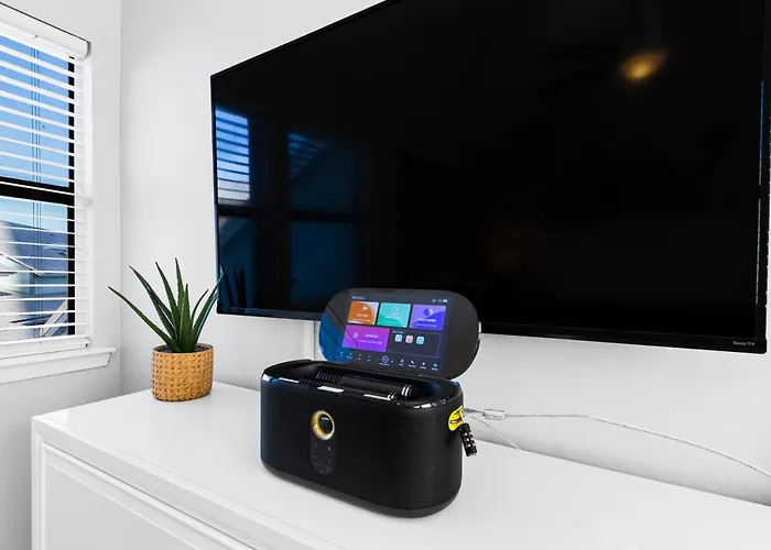 Apartment Beachfront Escape With Pool, Switch, And Karaoke *