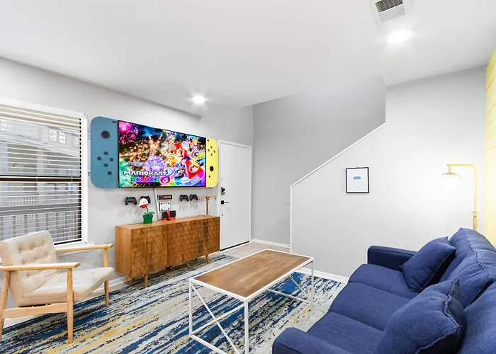 Beachfront Escape With Pool, Switch, And Karaoke